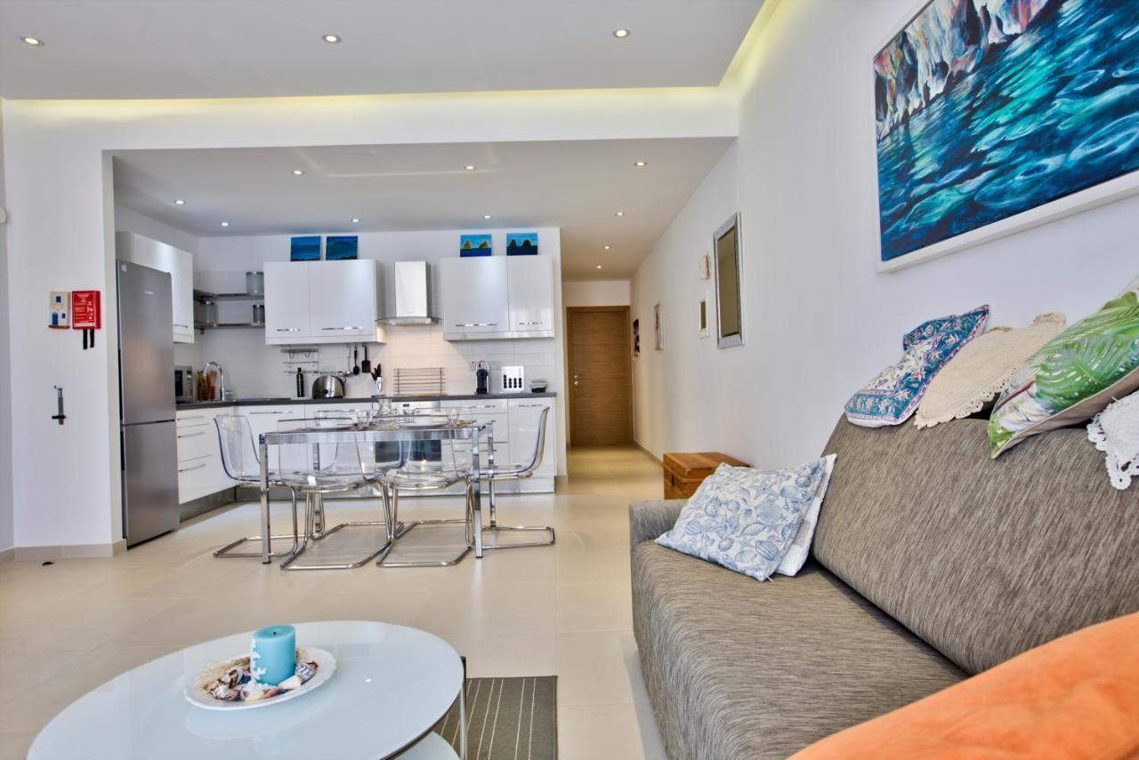 Bright And Central 2 Bedroom Apartment In Sliema Exterior foto